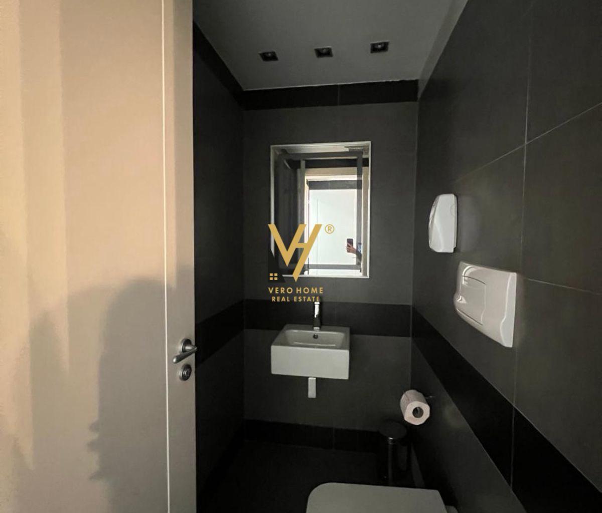 RENTAL OFFICE 116 M2 IN BLOCK AREA FOR 2000 EURO