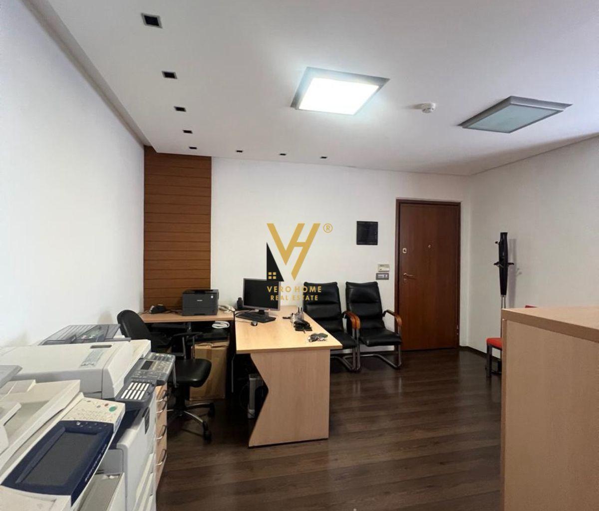 RENTAL OFFICE 116 M2 IN BLOCK AREA FOR 2000 EURO