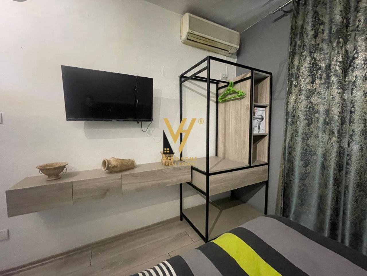 JEPET ZYRE 31 M2 ME QERA TE RR.MUHAMET GJOLLESHA 430 EURO