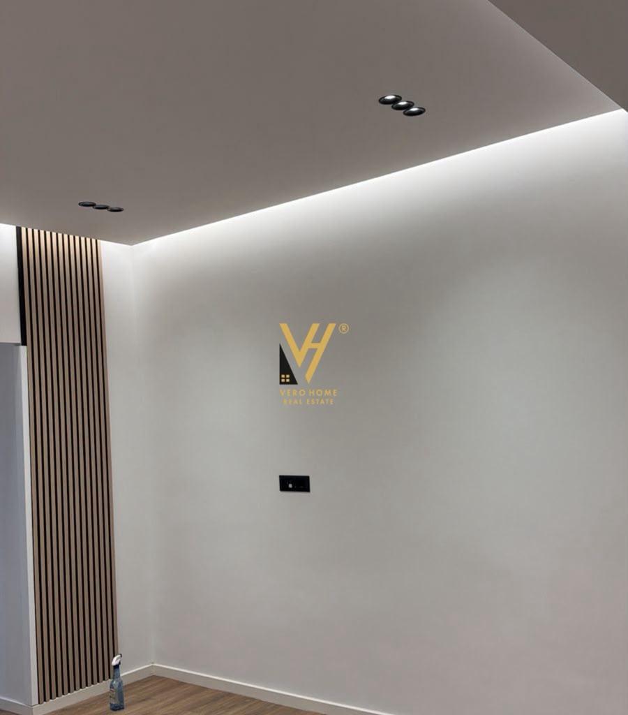 Affitto ufficio di 60 m2 nel quartiere Comunë e Parisit a 55.000 LEK