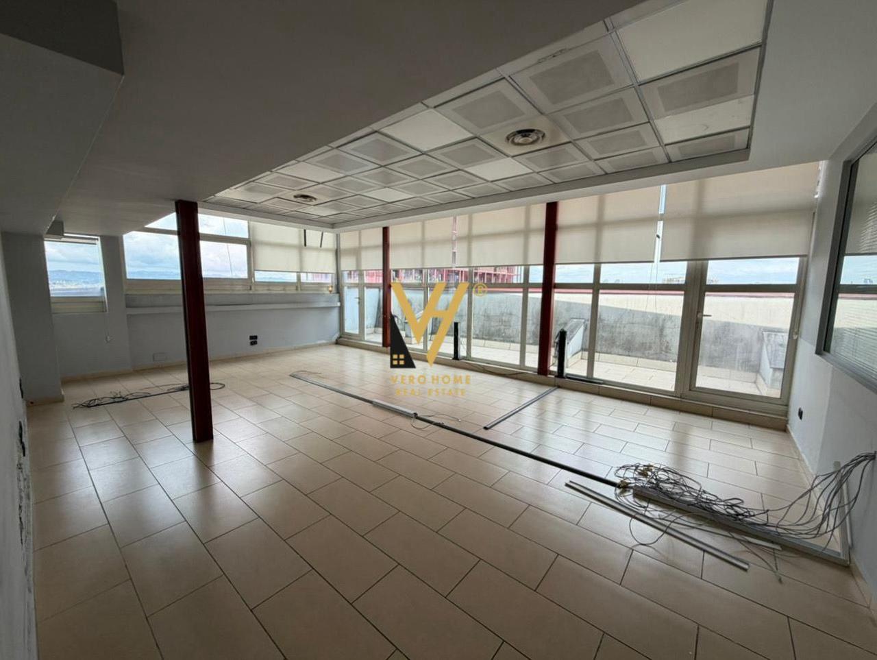 OFFICE SPACE 450 m2 ON KAVAJË STREET FOR RENT 6,000 EURO