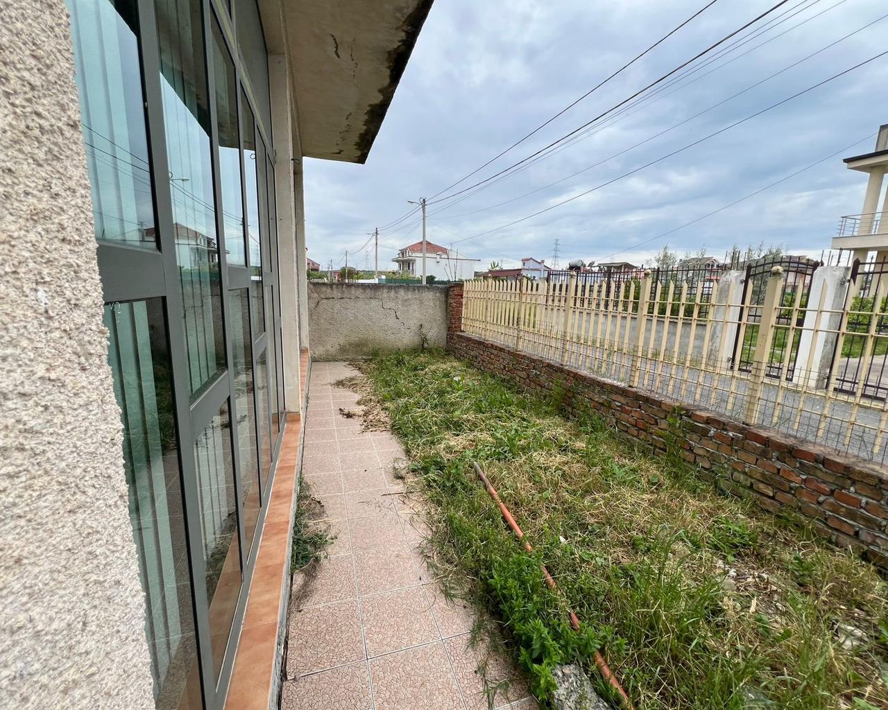 SHITET NDERTES 1 KATESHE 120m2 + 361 m2 TRUALL XHAFZOTAJ DR