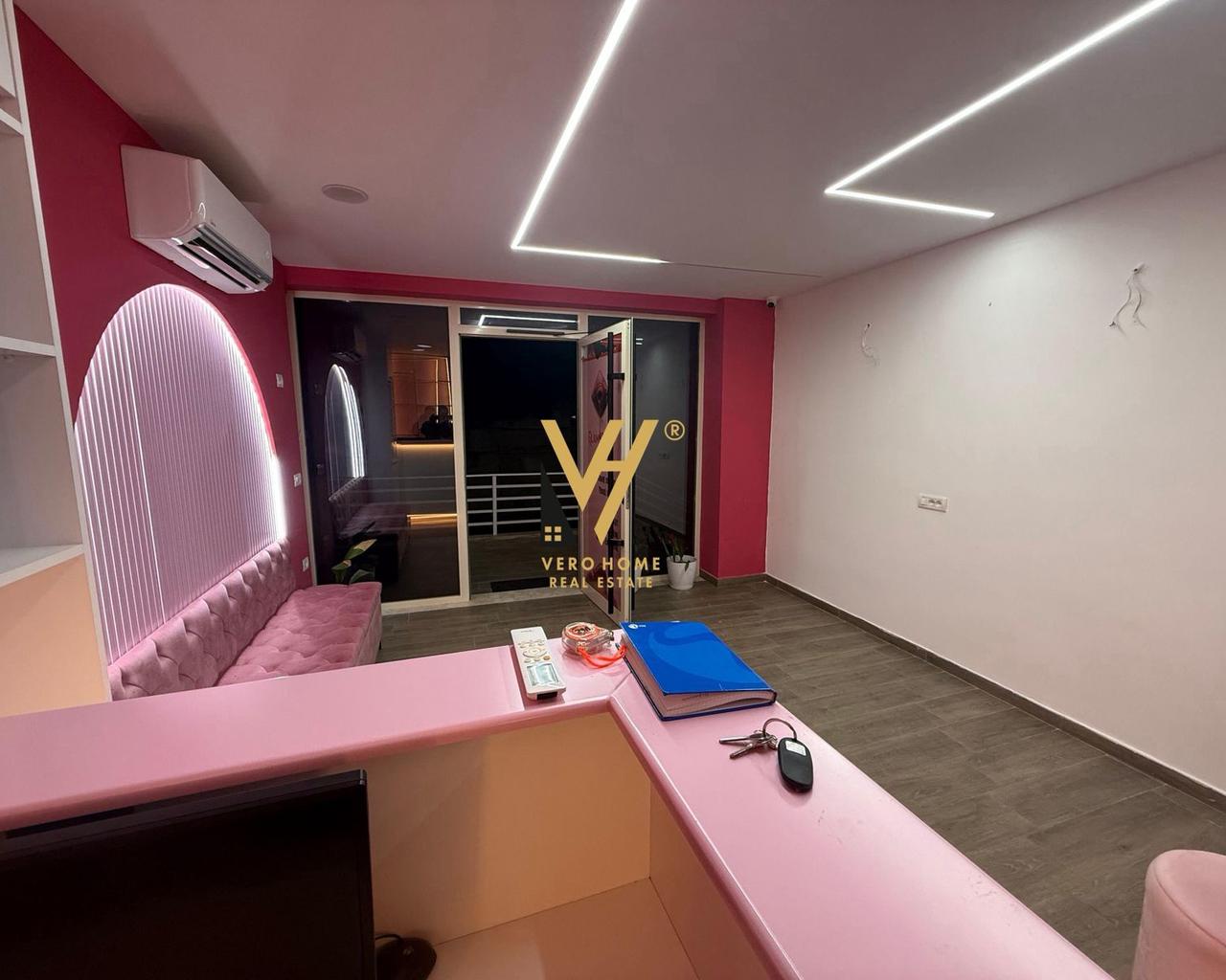 FOR RENT 40 m2 OFFICE NEAR TOM DOSHI SQUARE, 35,000 LEK