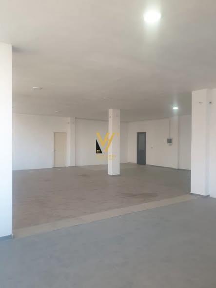 JEPET ZYRE 170 M2 ME QERA NE ASTIR 60.000 LEKE