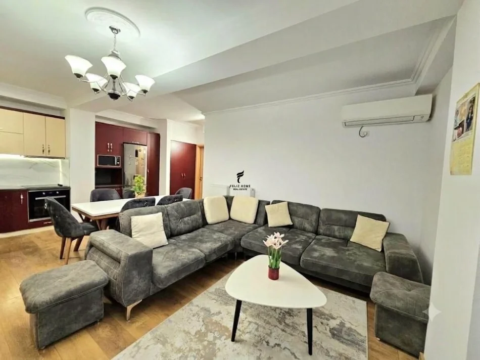 Tirane, jepet me qera apartament 2+1 Kati 1, 95 m² 700 € (KOPSHTI BOTANIK)