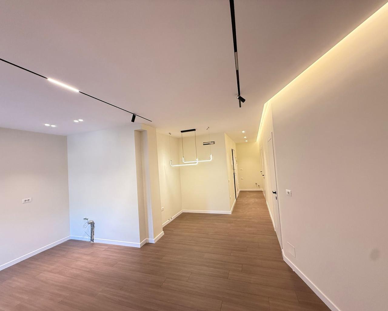 🏡 SHITET APPARTAMENTO 2+1 – BULEVARDI ZHAN D'ARK