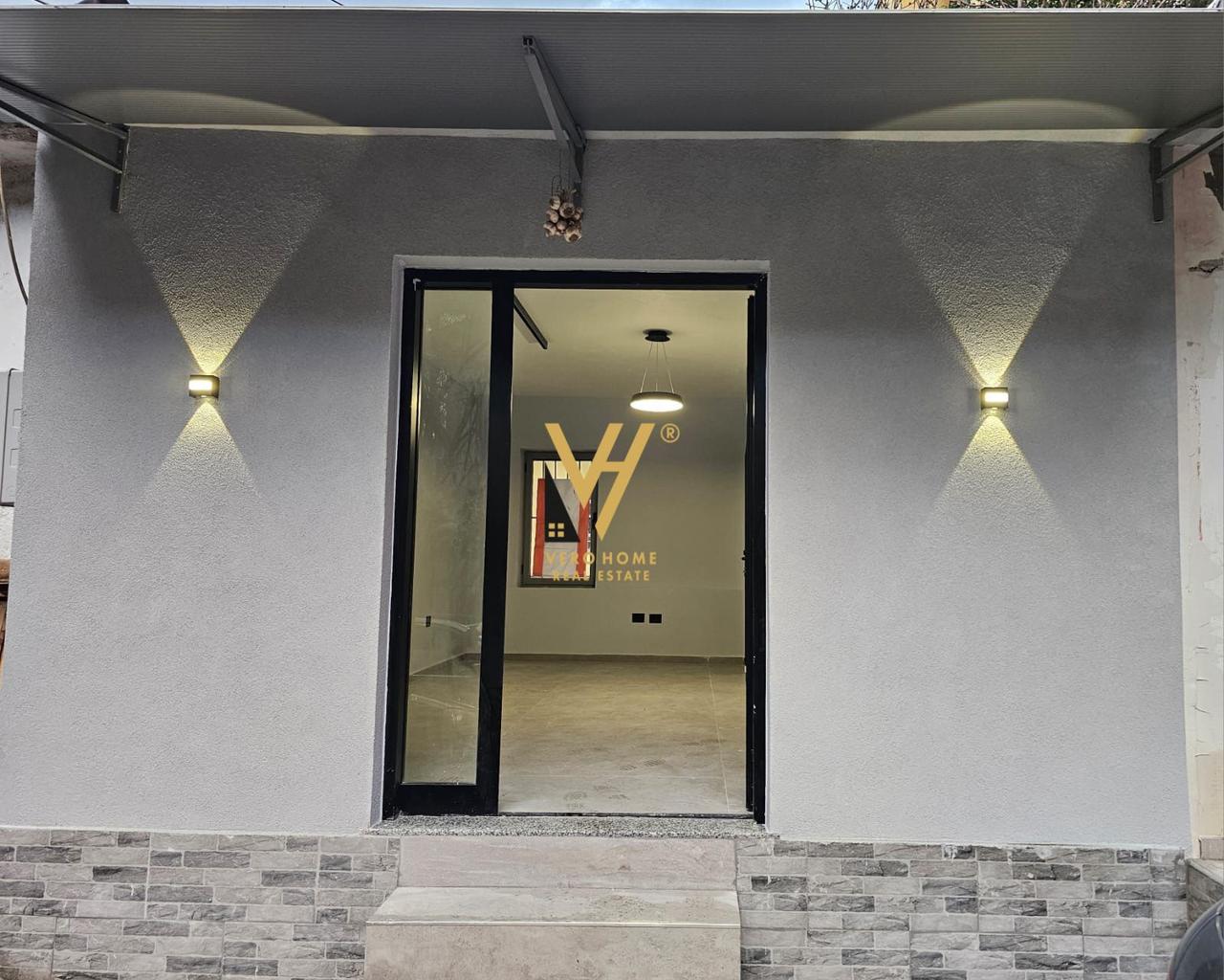 Affitto locale commerciale di 24 m² in via Him Kolli