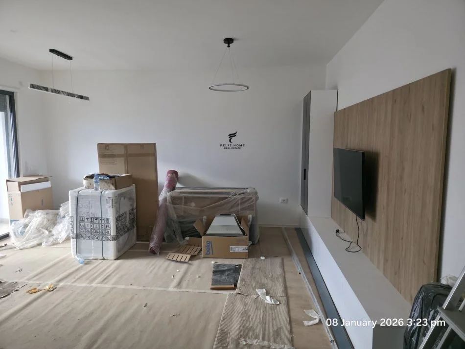 Tirana, affitto mensile appartamento 2+1 Piano 8, 88 m² 700 € (VIA RIVIERA)