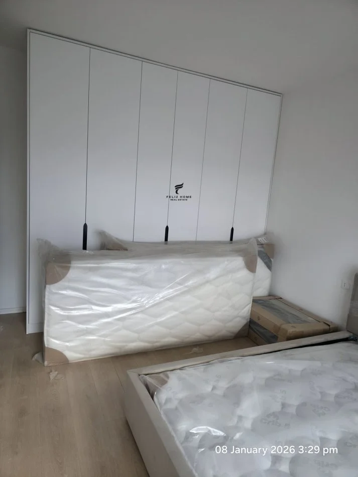 Tirana, affitto mensile appartamento 2+1 Piano 8, 88 m² 700 € (VIA RIVIERA)