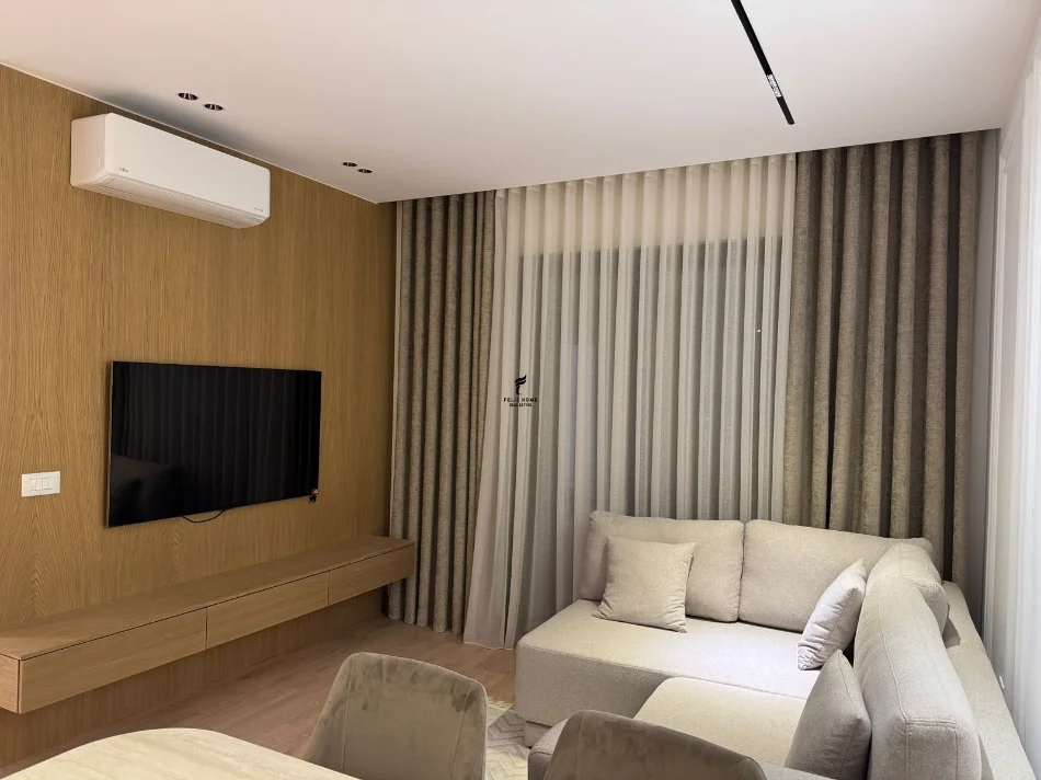 Tirane, jepet me qera apartament 1+1 Kati 3, 68 m² 950 € (KOMUNA E PARISIT)