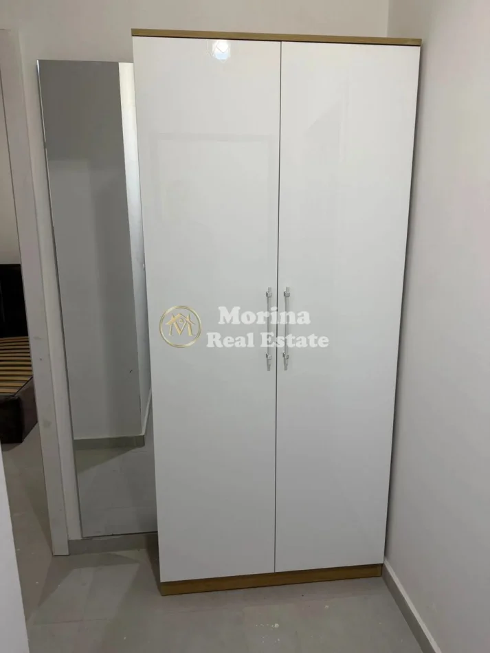 Tirane, affitto appartamento 2+1 al quinto piano, 90 m², 600 € (Via 5 Maji)