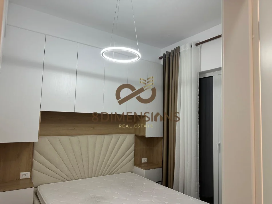 Tirane, Apartment for Rent 1+1 with Balcony, 3rd Floor, 50 m², €420 (negotiable)