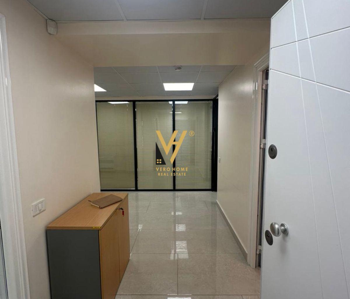 RENTAL SPACE 122 m² ON ELBASANIT STREET FOR 2,000 EURO