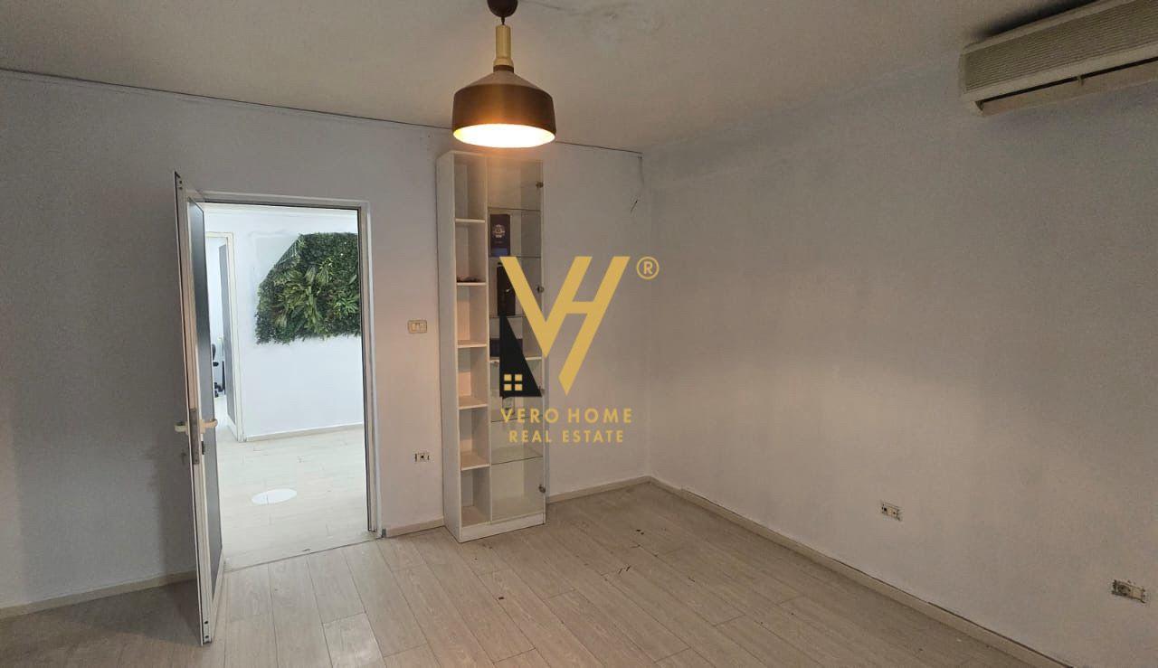 JEPET ZYRE 120 M2 ME QERA TE SHESHI WILLSON 850 EURO