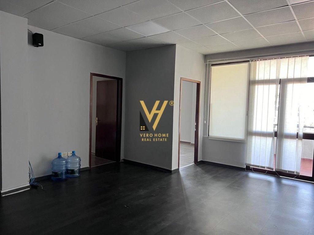 FOR RENT 200 M2 OFFICE WITH BALCONY IN BLLok