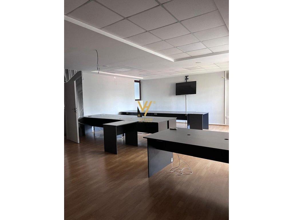 FOR RENT 200 M2 OFFICE WITH BALCONY IN BLLok