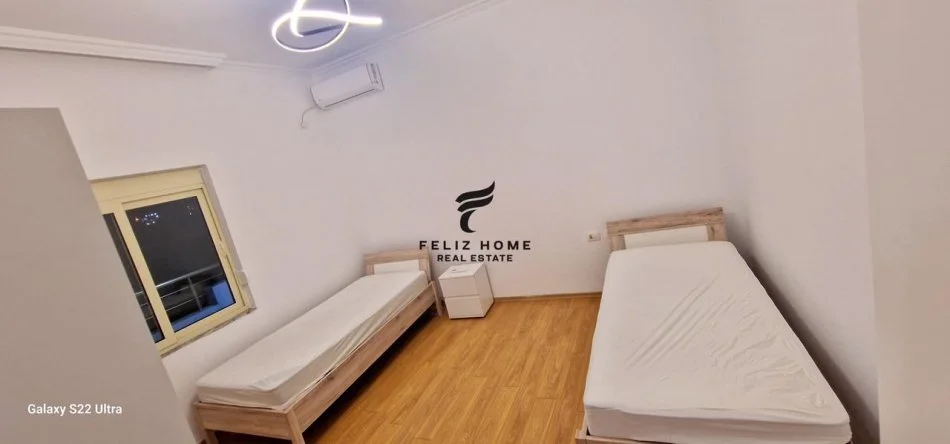Tirana, affitto appartamento 3+1+Balcone Piano 2, 175 m² 550 € (SAUK)