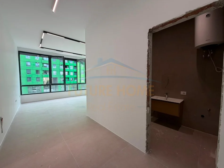Tirane, affitto ufficio Kati 2, 90 m² 700 € (5 maggio)