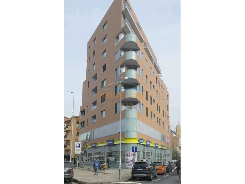 Tirane, affitto locale commerciale Kati 1, 20 m² 450 € (Stadiumi Dinamo)