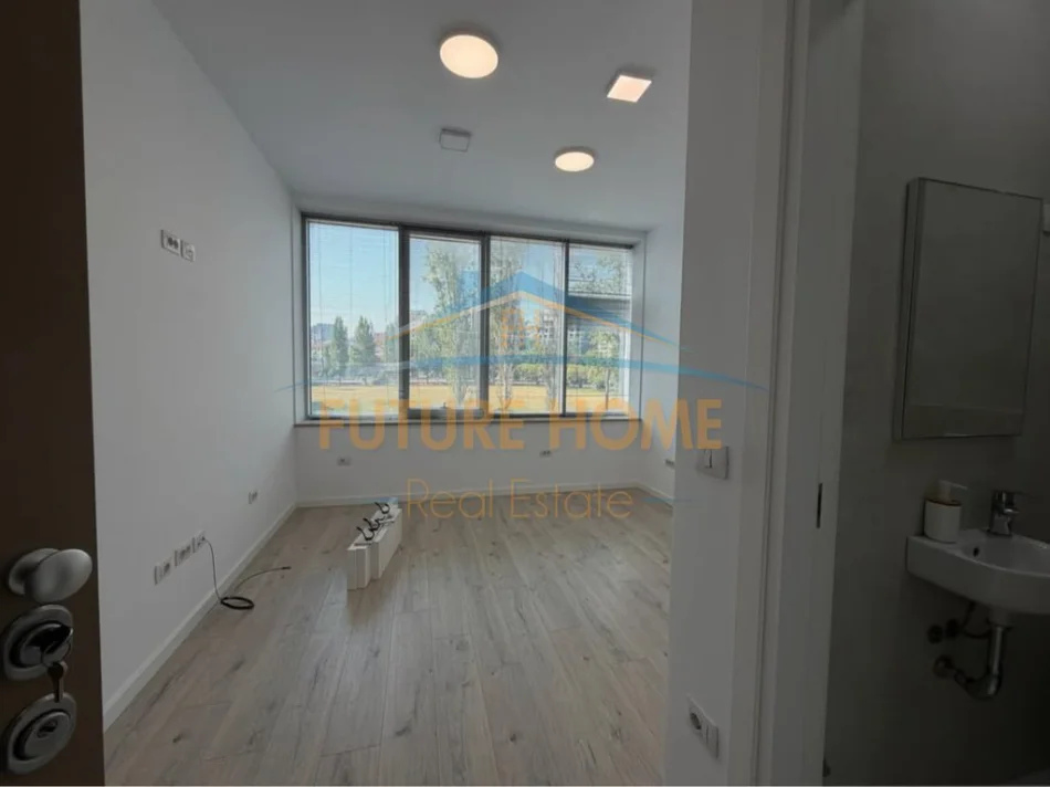 Tirane, affitto locale commerciale Kati 1, 20 m² 450 € (Stadiumi Dinamo)
