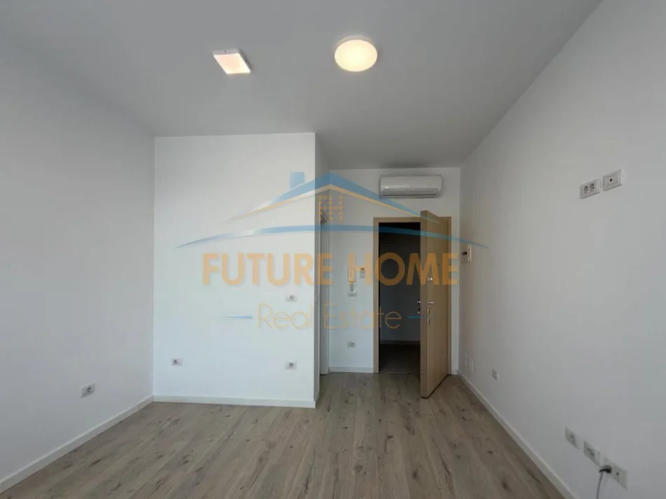Tirane, affitto locale commerciale Kati 1, 20 m² 450 € (Stadiumi Dinamo)