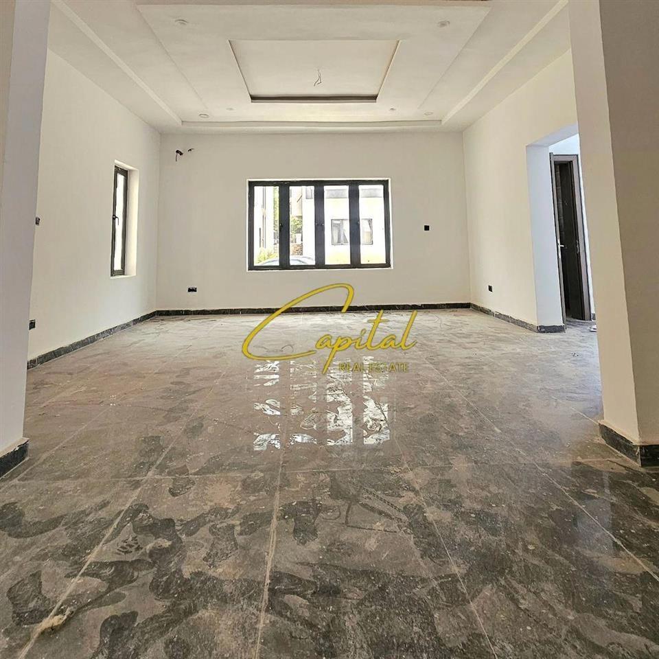 DYQAN ME QERA 69 M2 21 DHJETORI 900 EURO