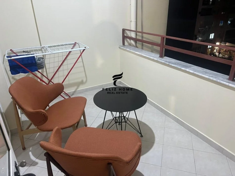 Tirane, affitto appartamento 1+1 Piano 4, 65 m² 470 € (ASTIR)
