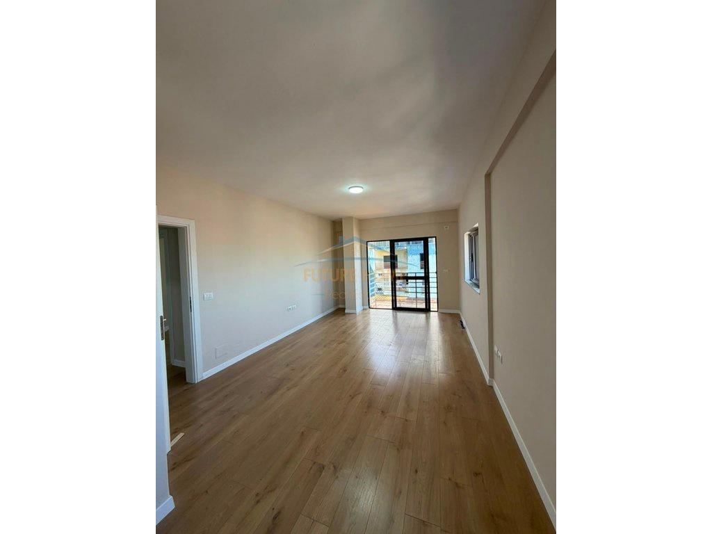 0683487469 Shitet, Apartament 2+1+2, Don Bosko, Tiranë