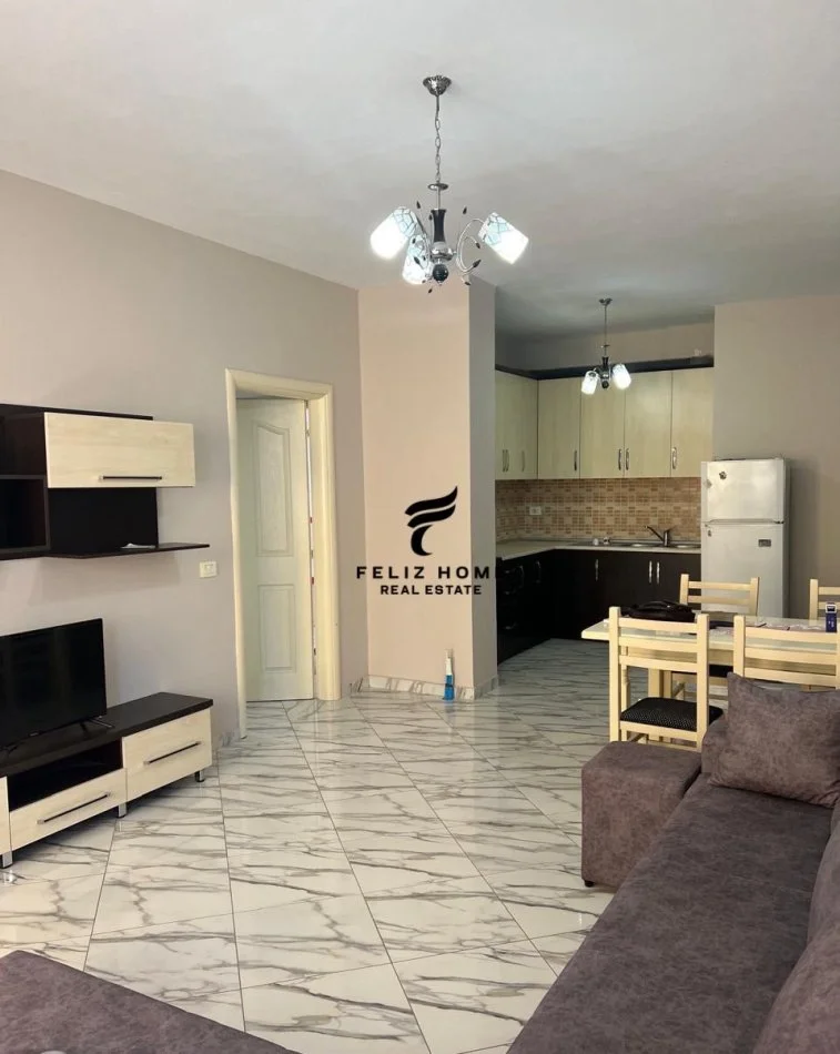 Tirane, affitto appartamento 2+1+Balcone Piano 7, 100 m² 500 € (YBESERISHT)