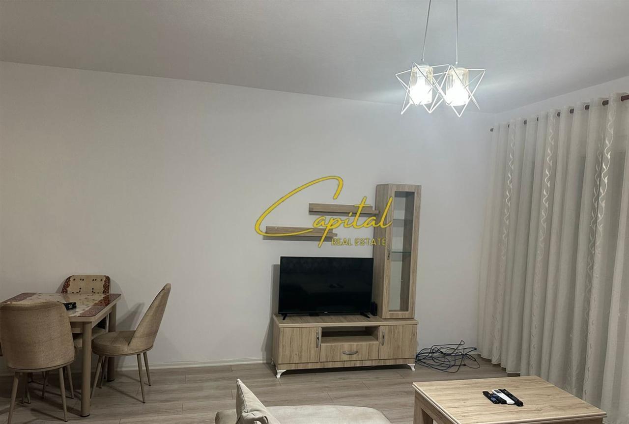 APPARTAMENTO CON AFFITTO 1+1 PROCURATORIA DI TIRANA 600 EURO