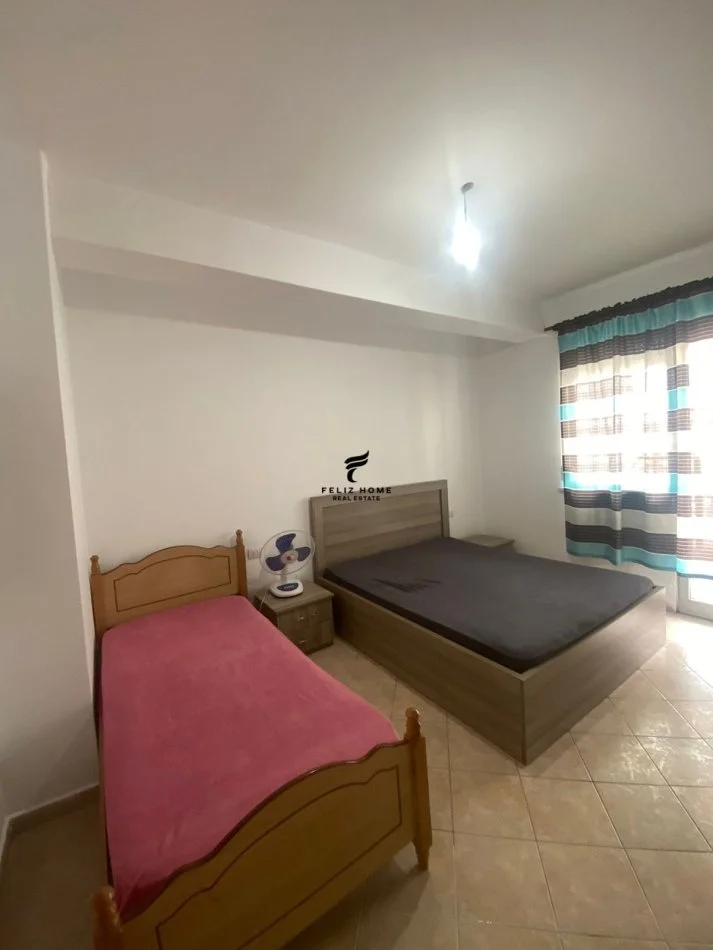 Tirane, affitto appartamento 2+1+Balcone Piano 6, 100 m² 600 € (CENTRO)