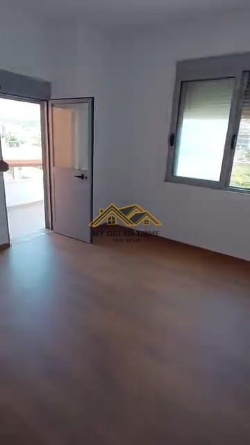 Shitet Apartament 1+1 ne Golem.