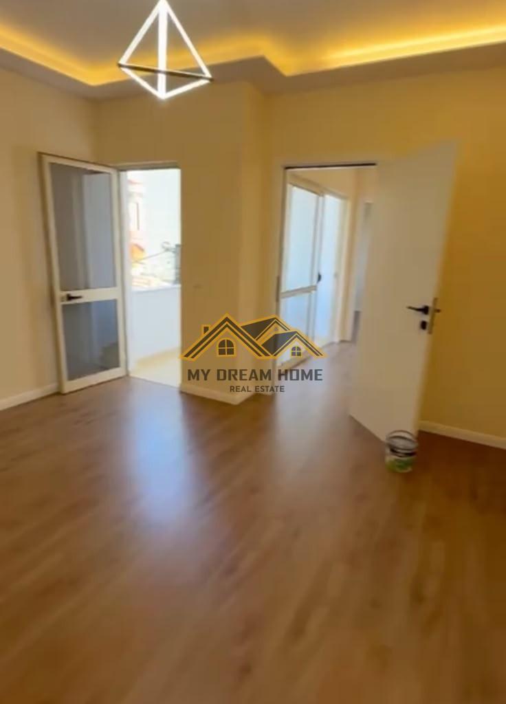 VENDI IMMOBILIARE: APPARTAMENTO 2+1+2 IN VENDITA A LAGHIA 6 DURRES