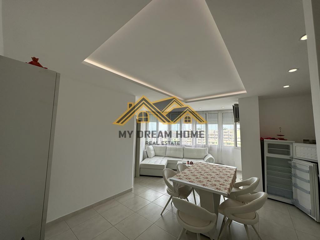 SHITET APARTAMENT 2+1 PLAZH DURRES