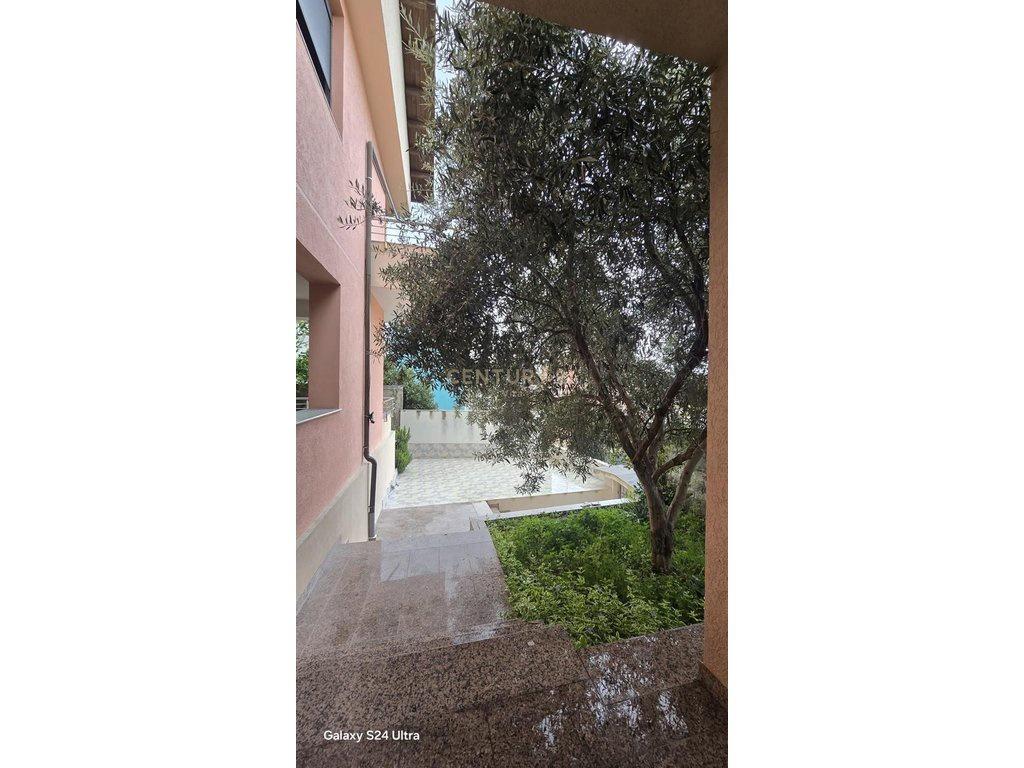 +355695265501 VENDITA VILLA NEL CENTRO DI DURRES