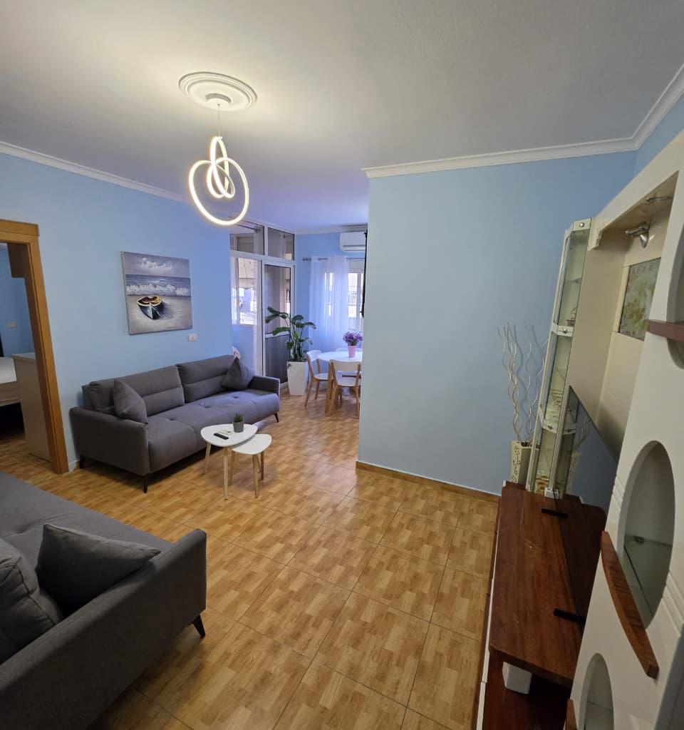 💥💥 In Affitto: 2+1 📍 Rruga e Barrikadave | 60.000 Lekë/Mese