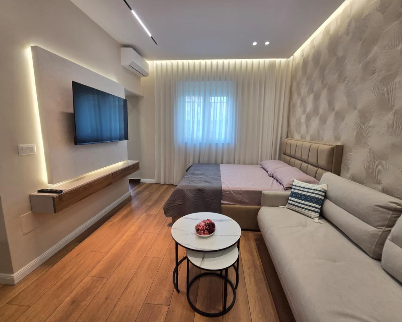 1+1 Apartment, Pazari i Ri, Rr Hoxha Tahsim