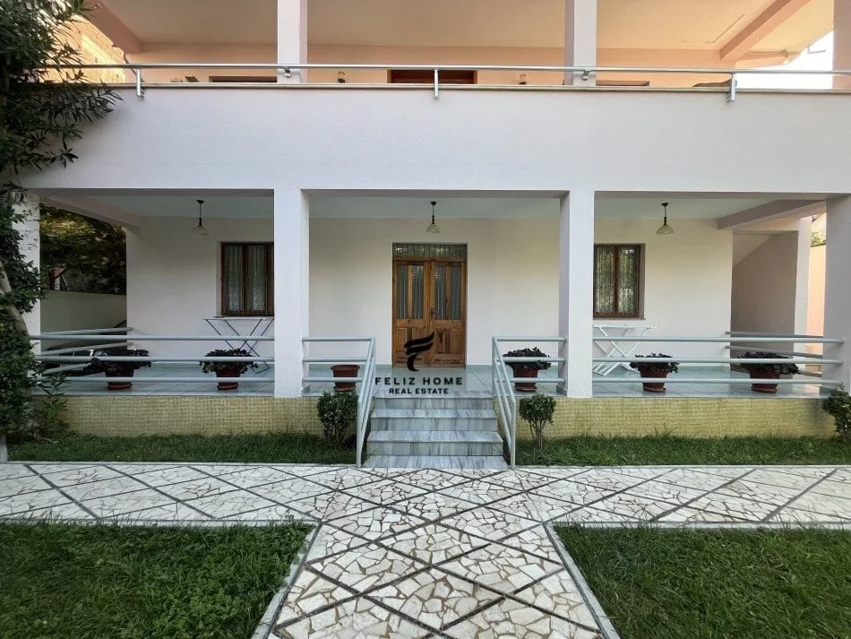 Tirane, jepet me qera apartament 2+1+Ballkon Kati 1, 110 m² 500 € (SPITALI AMERIKAN 2)