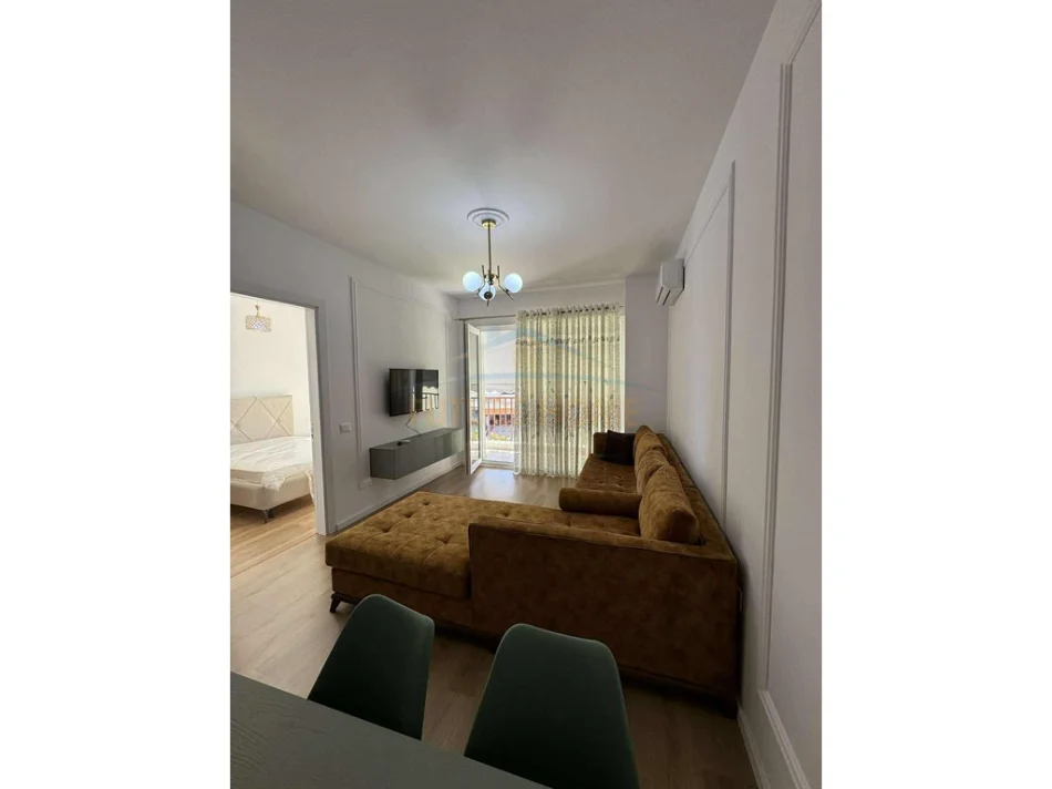 Tirane, affitto appartamento 1+1 Piano 3, 65 m² 527 € (UNAZA E RE, ASTIR)