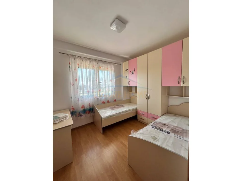 Tirane, affitto appartamento 2+1+2 Piano 6, 95 m² 450 € (FRESK, vicino al Ristorante Freskut)