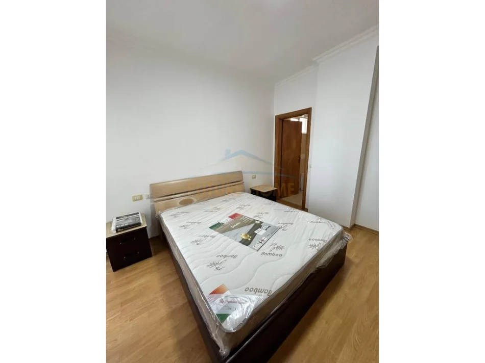 Tirane, affitto appartamento 2+1+2 Piano 6, 95 m² 450 € (FRESK, vicino al Ristorante Freskut)