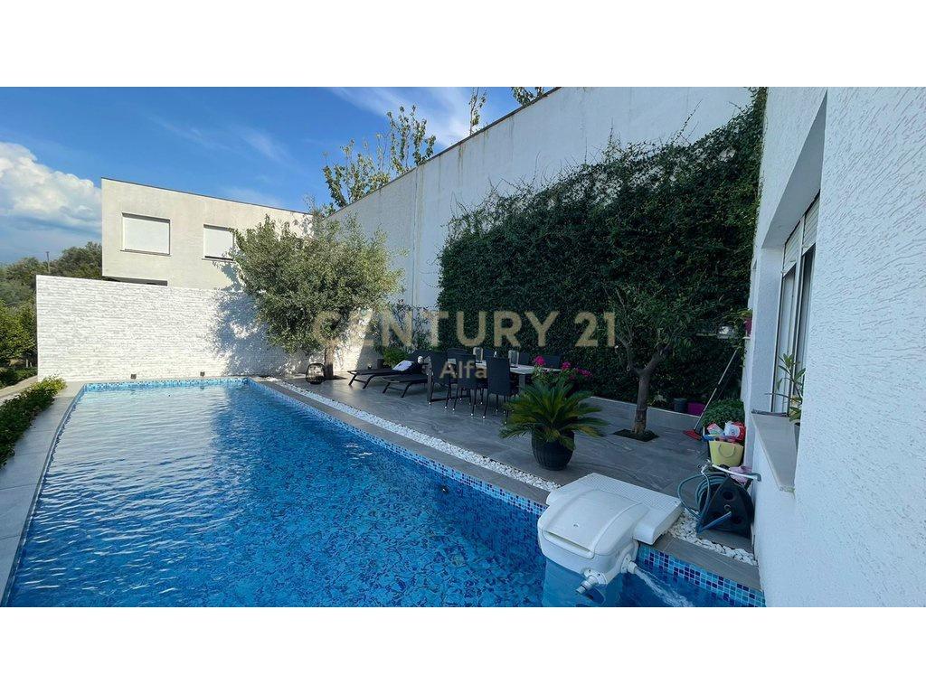 SHESIM, VILË PREMIUM con PISCINA, RESIDENZA KODRA E DIELLIT 2