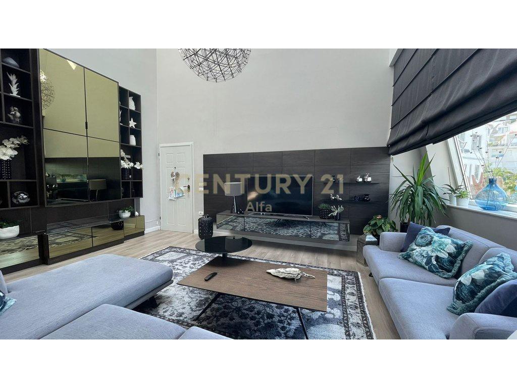 SHESIM, VILË PREMIUM con PISCINA, RESIDENZA KODRA E DIELLIT 2
