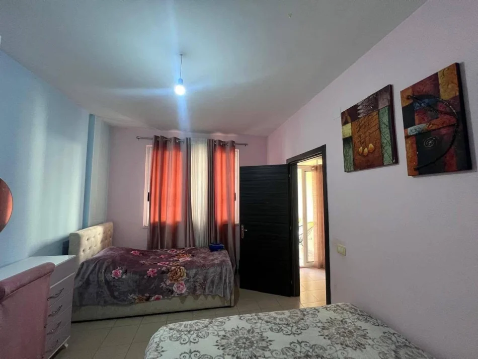 Tirane, affitto appartamento 2+1 Piano 4, 100 m² 500 € (Fratari Astir)