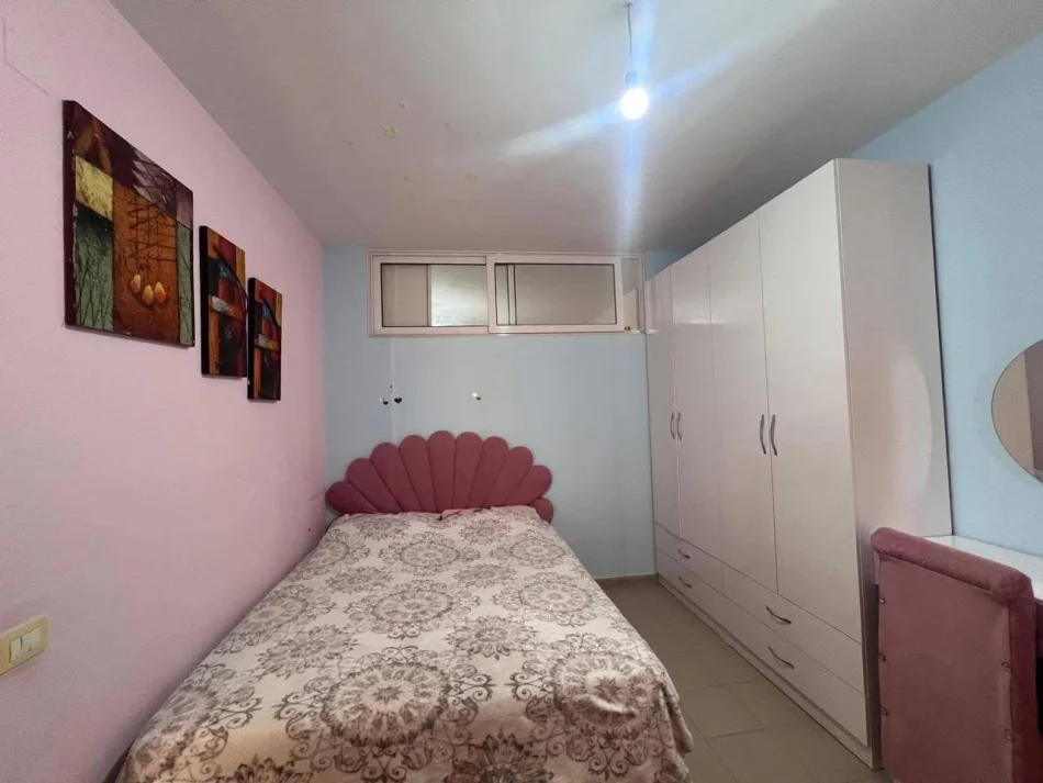 Tirane, affitto appartamento 2+1 Piano 4, 100 m² 500 € (Fratari Astir)