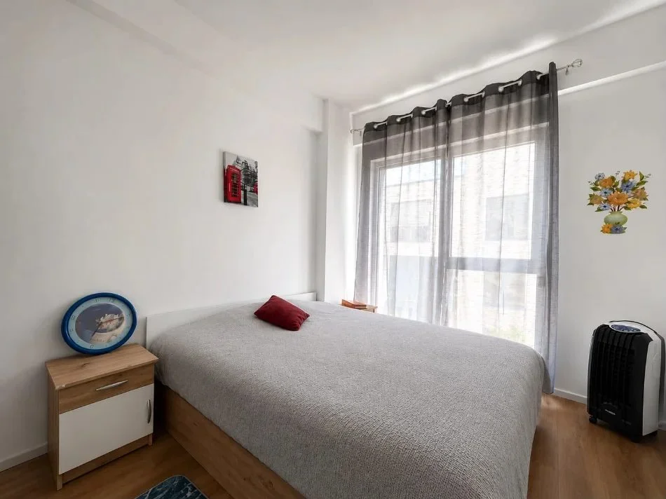 Tirana, affitto appartamento 1+1 Piano 1, 55 m² 400 € (Residenza Oxa)