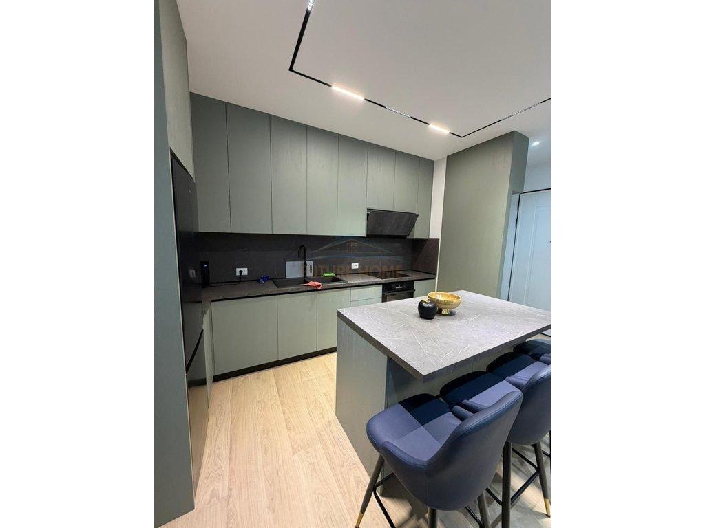 0694738665,Shitet, Apartament 2+1+2+Post Parkimi,