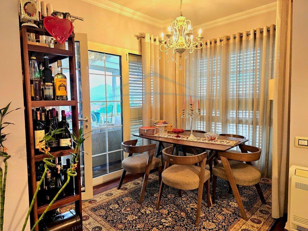 Shitet, Apartament 2+1+Parkim, Liqeni i Thatë, Tiranë.