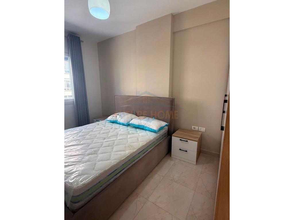For Sale: 2+1 Apartment, Fratari Complex, Unaza e Re