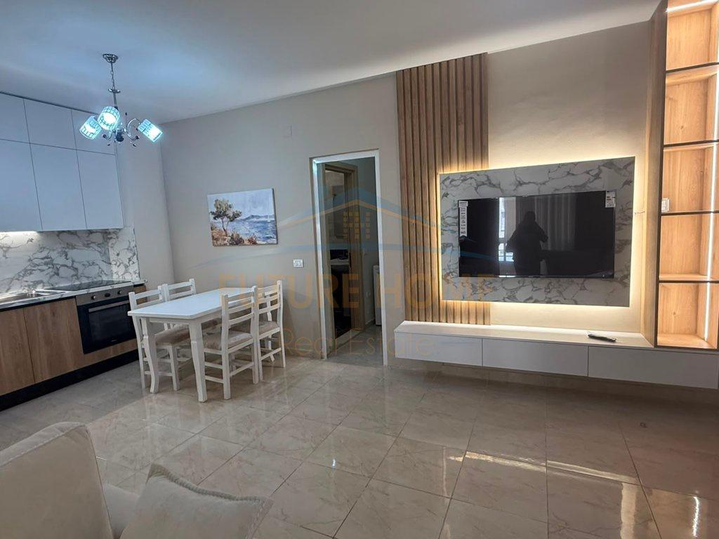 For Sale: 2+1 Apartment, Fratari Complex, Unaza e Re